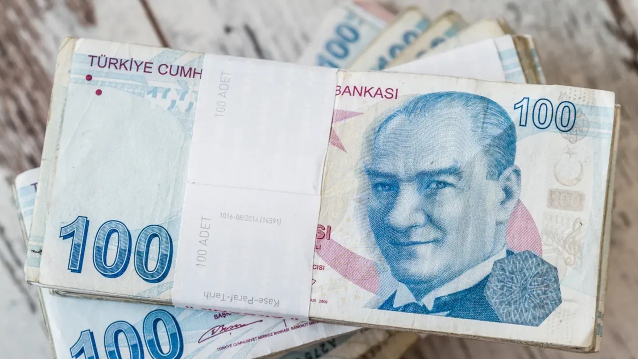 Sıfır faizli yarışı ateş aldı! O bankaya başvuranlara anında 50 bin lira hesapta...